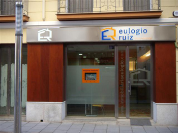 fachada de la Inmobiliaria Eulogio Ruiz en Don Benito
